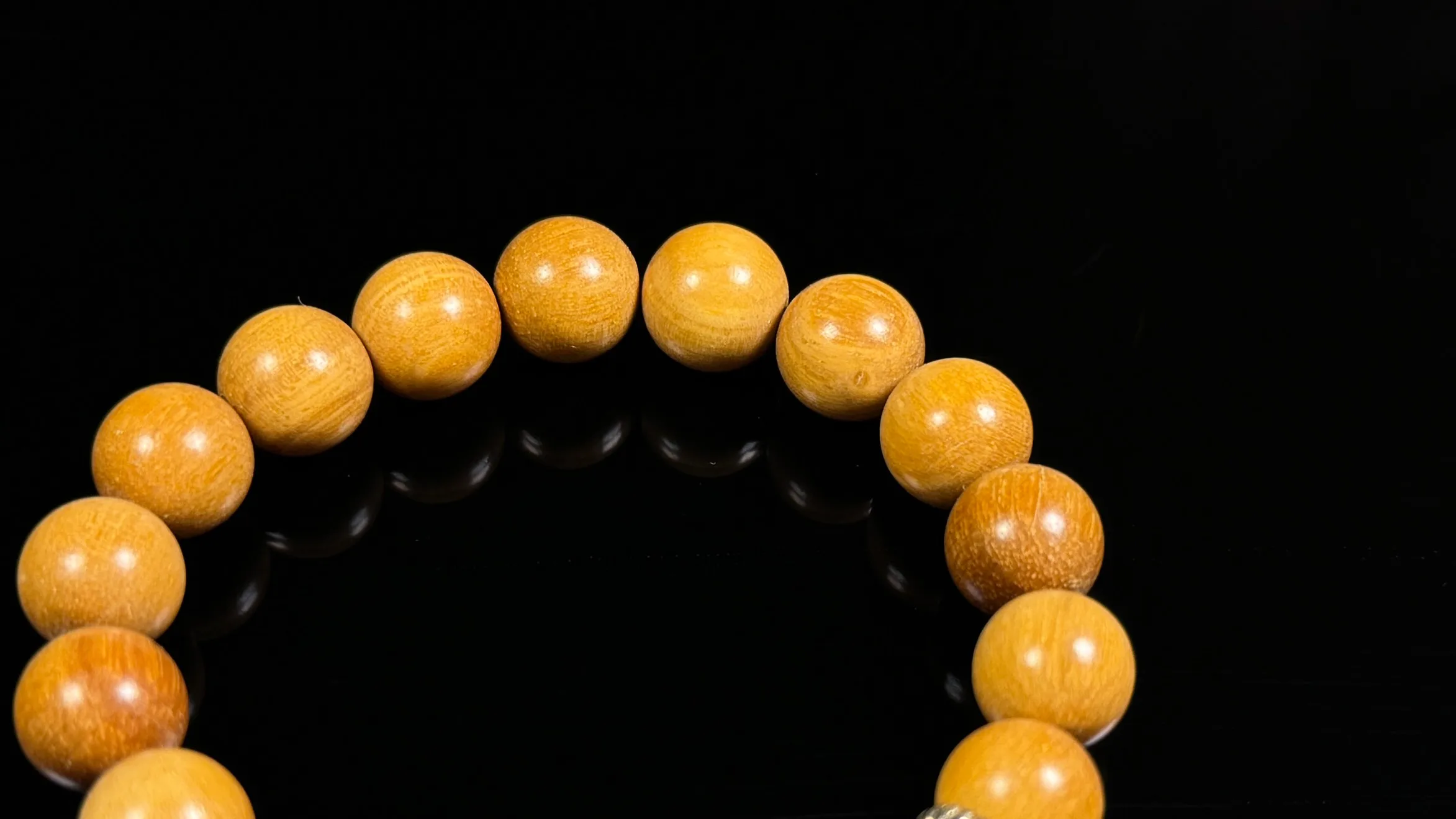 Barbie Sandalwood Silver Four-leaf Clover Bracelet - Image 4